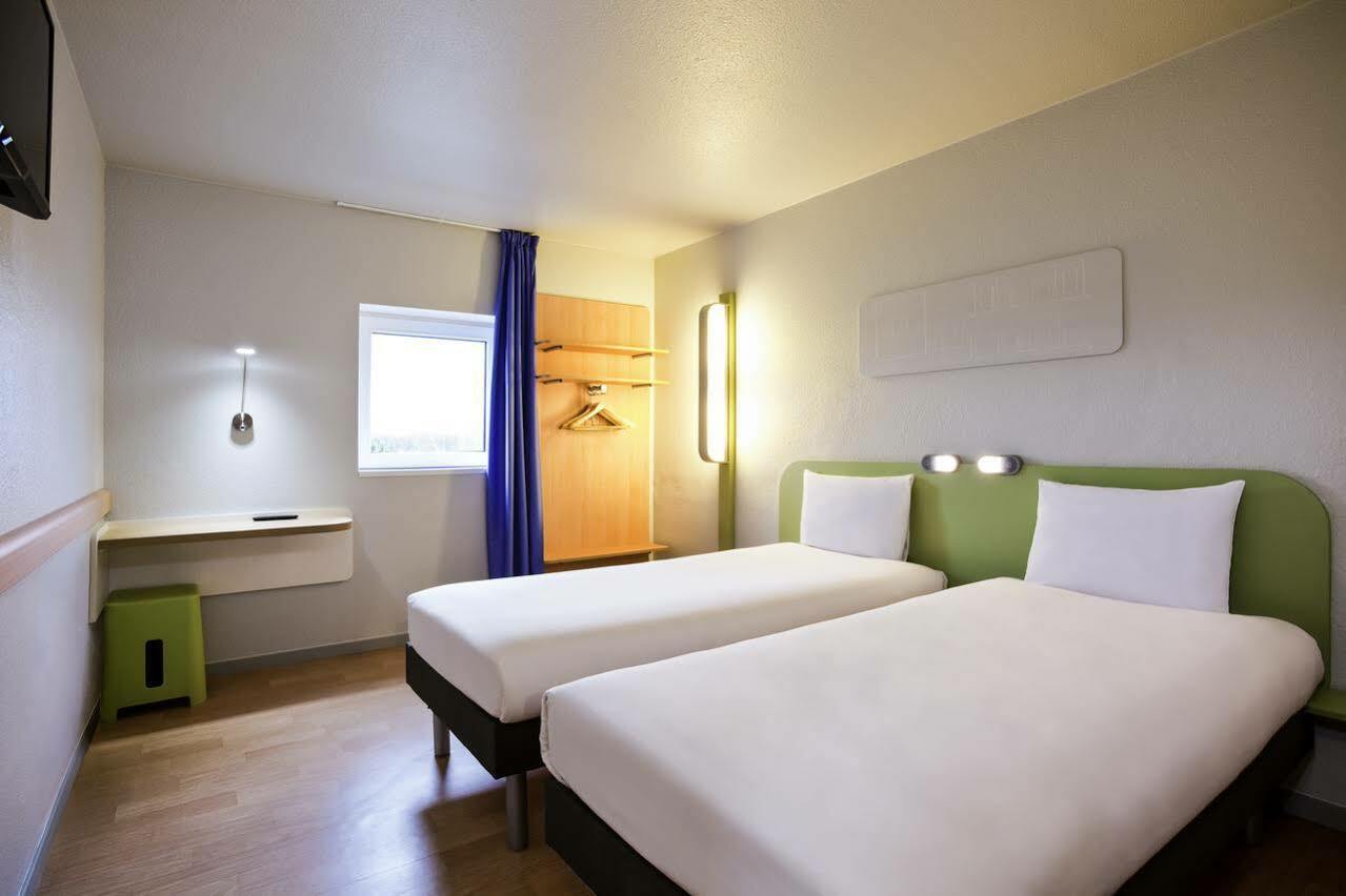 Ibis Budget Grigny Centre エクステリア 写真